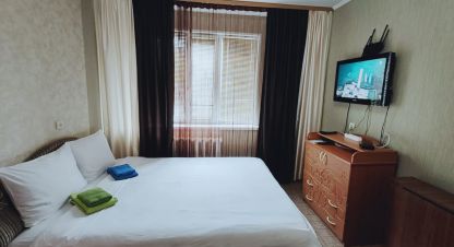 Сдам квартиру 1 комнатную с общей площадью 42м2, 3/9 эт., на улице Ленинградский пр-кт, г. Новый Уренгой, Ямало-Ненецкий авт. окр., Россия, агентство Джойнио. Фотография №1