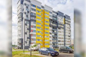 Продам квартиру 1 комнатную с общей площадью 42.3м2, 1/10 эт., на улице Им н м грибачева, г. Брянск, Брянская обл., Россия, агентство JCat