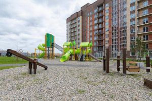 Продам квартиру 2-х комнатную с общей площадью 53.3м2, 8/9 эт., на улице Солнечная, г. Верх-тула, Новосибирская обл., Россия, агентство JCat