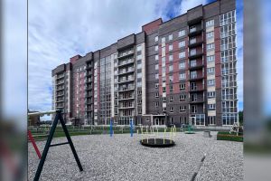 Продам квартиру 1 комнатную с общей площадью 37.22м2, 5/9 эт., на улице Солнечная, г. Верх-тула, Новосибирская обл., Россия, агентство JCat