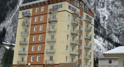 Продам квартиру 3-х комнатную с общей площадью 70м2, 1/7 эт., на улице Аланская, г. Коттеджный пок домбай, Карачаево-Черкесия респ., Россия, агентство Джойнио. Фотография №1