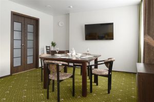 Продам производственно-складское помещение с общей площадью 10000м2, на улице Строителей, г. Печенкино, Челябинская обл., Россия, агентство Сервис по недвижимости ИМЛС