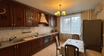 Продам квартиру 3-х комнатную с общей площадью 102.5м2, 2/9 эт., на улице Даугавская ул, Советский район, г. Волгоград, Волгоградская обл., Россия, агентство Живем Дома. Фотография №1