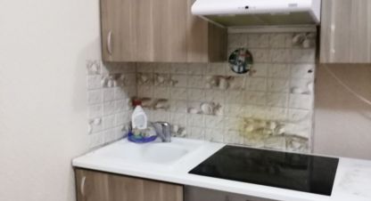 Купить квартиру 1 комнатную, 45 кв. м. Фотография №1 Продам квартиру 1 комнатную с общей площадью 45м2, 2/3 эт., на улице Карельская ул, г. Краснодар, Краснодарский край, Россия, агентство АН Кредо. Фотография №1