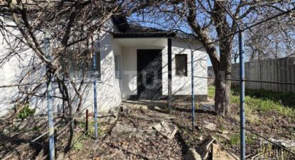 Купить дом 4-х комнатную, 60 кв. м. Фотография №1 Продам дом 4-х комнатный с общей площадью 60м2, на улице Колхозная ул, г. Набережное с, Липецкая обл., Россия, агентство CENTURY 21 Россия. Фотография №1