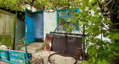 Продам квартиру 2-х комнатную с общей площадью 45.8м2, 1/1 эт., на улице Массандровская ул, г. Ялта , Крым авт. респ., Россия, агентство Оператор недвижимости Статус82. Фотография №1