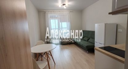 Снять квартиру на улице Ленинградская всеволожский  заневскоеское поселение кудрово солнечная  4 подъезд г. Кудрово. Фотография №4