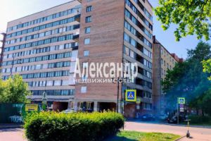 Продам квартиру 3-х комнатную с общей площадью 73м2, 2/11 эт., на улице Ленинградская выборгский  мо "выборгскоеское поселение" выборбульв кутузова, Выборгский район, г. Выборг, Ленинградская обл., Россия, агентство Александр-Недвижимость