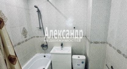 Купить квартиру на улице Ленинградская всеволожский  заневскоеское поселение кудрово европейский 18к2 подъезд г. Кудрово. Фотография №4