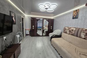 Продам квартиру 2-х комнатную с общей площадью 53м2, 5/5 эт., на улице Ленинское шоссе, г. Углич, Ярославская обл., Россия, агентство ИП Фёдорова Продам квартиру 2-х комнатную с общей площадью 53м2, 5/5 эт., на улице Ленинское шоссе, г. Углич, Ярославская обл., Россия, агентство ИП Фёдорова