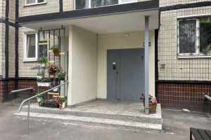 Продам квартиру 3-х комнатную с общей площадью 65м2, 1/9 эт., на улице Набережная Победы, г. Днепр, Днепропетровская обл., Украина, агентство Aspo.biz
