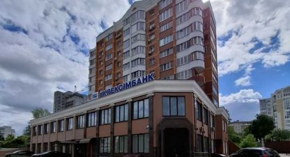Сдам торговое помещение с общей площадью 1021м2, на улице Миру, г. Чернигов , Черниговская обл., Украина, агентство Aspo.biz. Фотография №1