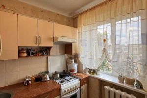 Продам квартиру 2-х комнатную с общей площадью 48м2, 5/5 эт., на улице Осеняя, г. Днепр, Днепропетровская обл., Украина, агентство Aspo.biz