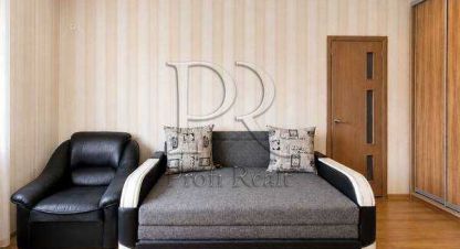 Купить квартиру 1 комнатную, 38 кв. м. Фотография №1 Продам квартиру 1 комнатную с общей площадью 38м2, 10/11 эт., на улице Машинобудівельників вулиця, г. Вишневое , Киевская обл., Украина, агентство Aspo.biz. Фотография №1