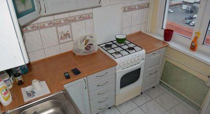 Купить квартиру 2-х комнатную, 59 кв. м. Фотография №1 Продам квартиру 2-х комнатную с общей площадью 59м2, 2/5 эт., на улице Кобцевой н с ул, г. Яблоновский, Адыгея респ., Россия, агентство АН Кредо. Фотография №1