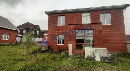 Продам коттедж/дачу 6-ти комнатную с общей площадью 200м2, на улице 2-й малевский проезд, Центральный район, г. Малевка, Тульская обл., Россия, агентство АН Астория. Фотография №1