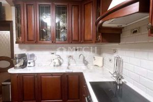 Продам квартиру 3-х комнатную с общей площадью 110м2, 6/25 эт., на улице Молодежная, г. Химки, Московская обл., Россия, агентство МГСН - Московская городская служба недвижимости