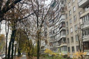 Продам квартиру 2-х комнатную с общей площадью 44м2, 2/9 эт., на улице Октябрьская, г. Балашиха, Московская обл., Россия, агентство МГСН - Московская городская служба недвижимости