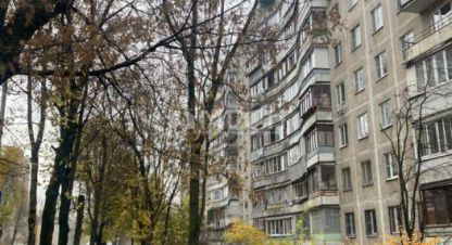 Продам квартиру 2-х комнатную с общей площадью 44м2, 2/9 эт., на улице Октябрьская, г. Балашиха, Московская обл., Россия, агентство МГСН - Московская городская служба недвижимости. Фотография №1