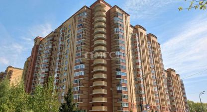 Купить квартиру 3-х комнатную, 83.8 кв. м. Фотография №1 Продам квартиру 3-х комнатную с общей площадью 83.8м2, 17/17 эт., на улице Михаила кутузова, г. Посёлокского типа внииссок, Московская обл., Россия, агентство МГСН - Московская городская служба недвижимости. Фотография №1