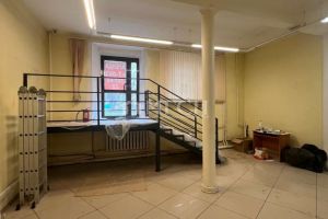 Сдам торговое помещение с общей площадью 88м2, на улице 2-я рощинская, г. Москва, Москва, Россия, агентство МГСН - Московская городская служба недвижимости