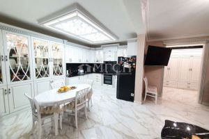 Продам квартиру 3-х комнатную с общей площадью 83м2, 23/25 эт., на улице Совхозная, г. Химки, Московская обл., Россия, агентство МГСН - Московская городская служба недвижимости