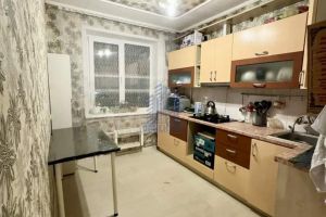 Продам квартиру 4-х комнатную с общей площадью 88м2, 9/9 эт., на улице Тракторостроителей, г. Чебоксары, Чувашия респ., Россия, агентство Агентство недвижимости Ориентир Продам квартиру 4-х комнатную с общей площадью 88м2, 9/9 эт., на улице Тракторостроителей, г. Чебоксары, Чувашия респ., Россия, агентство Агентство недвижимости Ориентир