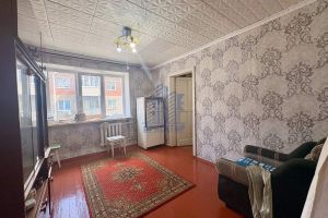 Продам квартиру 3-х комнатную с общей площадью 39.8м2, 3/4 эт., на улице Калинина, г. Чебоксары, Чувашия респ., Россия, агентство Агентство недвижимости Ориентир Продам квартиру 3-х комнатную с общей площадью 39.8м2, 3/4 эт., на улице Калинина, г. Чебоксары, Чувашия респ., Россия, агентство Агентство недвижимости Ориентир