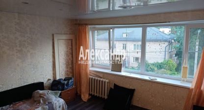 Продам квартиру 2-х комнатную с общей площадью 35.8м2, 3/5 эт., на улице Ленинградская кировский  шлиссельбурпионерский, Кировский район, г. Шлиссельбург, Ленинградская обл., Россия, агентство Александр-Недвижимость. Фотография №1