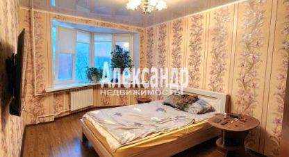 Купить 2-х комнатную квартиру на улице Ленинградская кириши мира г. Кириши. Фотография №4