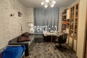 Продам квартиру 3-х комнатную с общей площадью 73м2, 2/2 эт., на улице Ленинградская выборбольшая гвардейская, Выборгский район, г. Выборг, Ленинградская обл., Россия, агентство Александр-Недвижимость