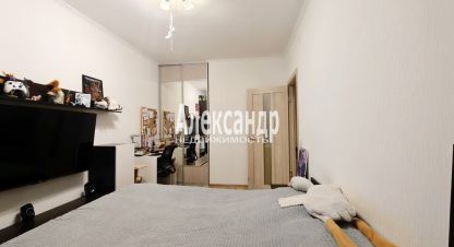 Купить 1 комнатную квартиру на улице Ленинградская всеволожский  мурино шувалова 9к2 подъезд г. Мурино. Фотография №4