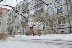 Продам квартиру 1 комнатную с общей площадью 31м2, 1/5 эт., на улице Ленинградская выборкривоносова 11 подъезд, Выборгский район, г. Выборг, Ленинградская обл., Россия, агентство Александр-Недвижимость