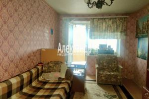 Продам квартиру 3-х комнатную с общей площадью 72.1м2, 7/10 эт., на улице Ленинградская всеволожский  мурино оборонная, Всеволожский район, г. Мурино, Ленинградская обл., Россия, агентство Александр-Недвижимость