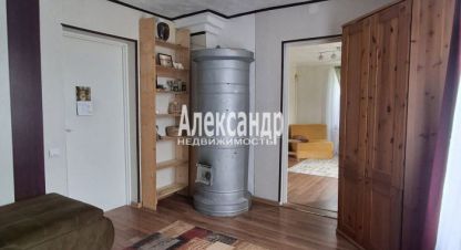 Продам квартиру 2-х комнатную с общей площадью 38.7м2, 1/2 эт., на улице Тенистая ул, Выборгский район, г. Выборг, Ленинградская обл., Россия, агентство Александр-Недвижимость. Фотография №1