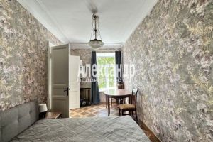 Продам квартиру 3-х комнатную с общей площадью 67м2, 5/5 эт., на улице Комсомола, Калининский район, г. Санкт-Петербург, Санкт-Петербург, Россия, агентство Александр-Недвижимость