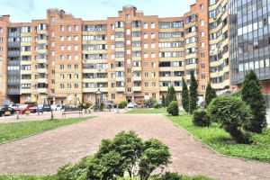 Продам квартиру с общей площадью 23.7м2, 10/10 эт., на улице Хохлова ул, г. Гатчина, Ленинградская обл., Россия, агентство РЕАЛ агентство недвижимости