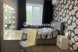Продам квартиру 2-х комнатную с общей площадью 45м2, 5/5 эт., на улице Калинина, г. Новочеркасск, Ростовская обл., Россия, агентство АН Черника