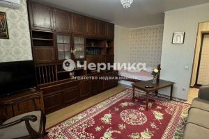 Продам квартиру 1 комнатную с общей площадью 35м2, 6/9 эт., на улице Поворотная, г. Новочеркасск, Ростовская обл., Россия, агентство АН Черника