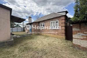 Продам дом 4-х комнатный с общей площадью 62.7м2, на улице Девятый пер, г. Рп каменоломни, Ростовская обл., Россия, агентство АН Черника Продам дом 4-х комнатный с общей площадью 62.7м2, на улице Девятый пер, г. Рп каменоломни, Ростовская обл., Россия, агентство АН Черника