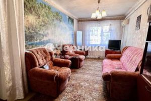 Продам квартиру 2-х комнатную с общей площадью 41.5м2, 2/2 эт., на улице 10 лет за индустриализацию, г. Шахты, Ростовская обл., Россия, агентство АН Черника Продам квартиру 2-х комнатную с общей площадью 41.5м2, 2/2 эт., на улице 10 лет за индустриализацию, г. Шахты, Ростовская обл., Россия, агентство АН Черника