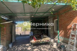 Продам дом 3-х комнатный с общей площадью 59м2, на улице Чайковского, г. Новошахтинск, Ростовская обл., Россия, агентство АН Черника Продам дом 3-х комнатный с общей площадью 59м2, на улице Чайковского, г. Новошахтинск, Ростовская обл., Россия, агентство АН Черника