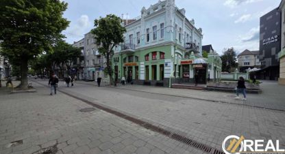 Продам торговое помещение с общей площадью 460м2, на улице Лесі українки, г. Луцк, Волынская обл., Украина, агентство Aspo.biz. Фотография №1