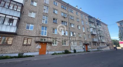 Купить квартиру 2-х комнатную, 44.5 кв. м. Фотография №1 Продам квартиру 2-х комнатную с общей площадью 44.5м2, 1/5 эт., на улице Куйбышева, г. Рыбинск, Ярославская обл., Россия, агентство Ваш Вариант. Фотография №1
