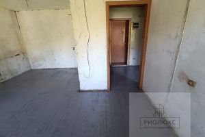 Продам квартиру 1 комнатную с общей площадью 34м2, 2/5 эт., на улице Труда, г. Магнитогорск, Челябинская обл., Россия, агентство РиоЛюкс