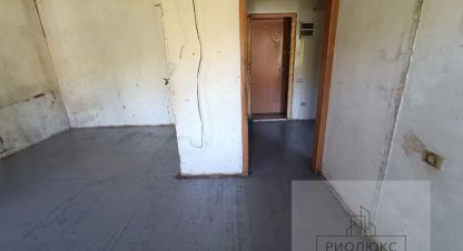 Продам квартиру 1 комнатную с общей площадью 34м2, 2/5 эт., на улице Труда, г. Магнитогорск, Челябинская обл., Россия, агентство РиоЛюкс. Фотография №1