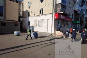 Сдам торговое помещение с общей площадью 28м2, на улице Гагарина, г. Челябинск, Челябинская обл., Россия, агентство РиоЛюкс Сдам торговое помещение с общей площадью 28м2, на улице Гагарина, г. Челябинск, Челябинская обл., Россия, агентство РиоЛюкс
