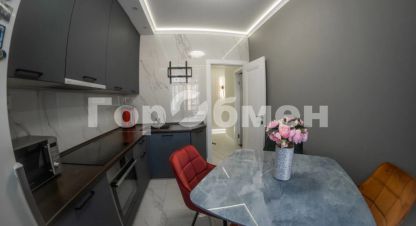 Продам квартиру 2-х комнатную с общей площадью 47.8м2, 6/8 эт., на улице Дежнева, г. Красногорск, Московская обл., Россия, агентство ГорОбмен. Фотография №1