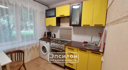 Продам квартиру 1 комнатную с общей площадью 29.4м2, 1/5 эт., на улице Станционная ул, Железнодорожный район, г. Курск, Курская обл., Россия, агентство Эпсилон - недвижимость. Фотография №1