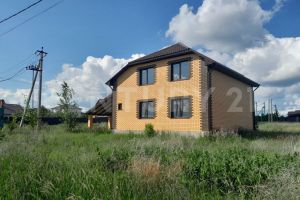 Продам дом 6-ти комнатный с общей площадью 185м2, на улице Таежная ул, г. Кулешовка д, Липецкая обл., Россия, агентство CENTURY 21 Россия